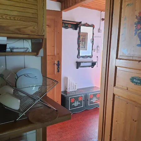 Ferienhaus Cozy Wooden Or In The Odenwald, Garden, Hiking Trails, Free Parking *